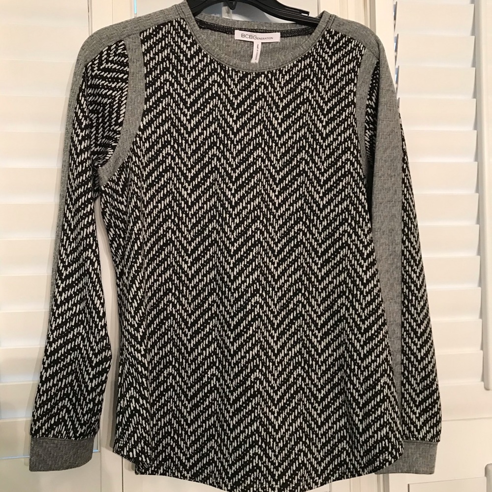 BCBGeneration NWT Black & White Long Sleeve Shirt